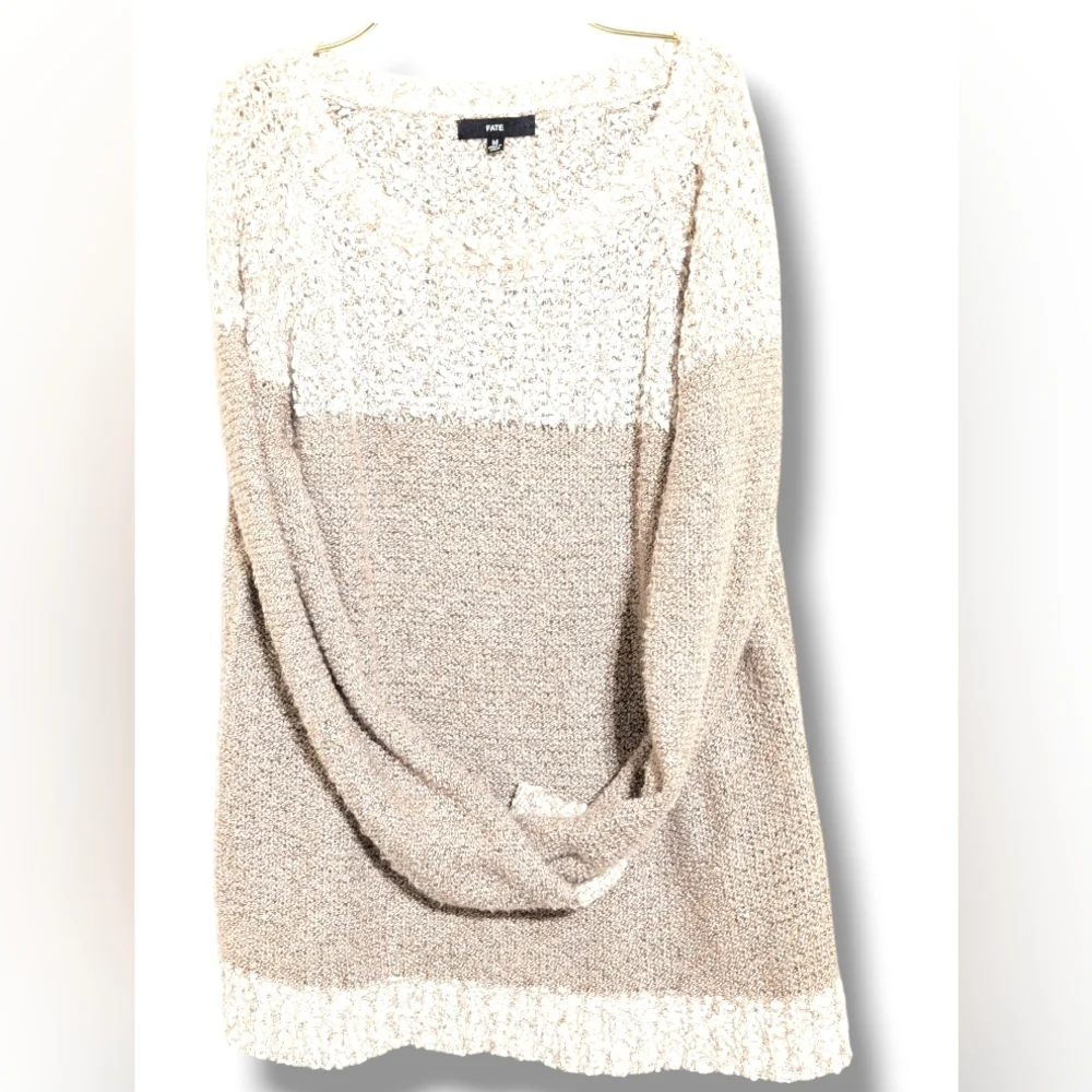 🤍 FATE Two-Tone Ivory Beige Chunky Knit Pullover Sweater - Size M Women's - Picture 1 of 7